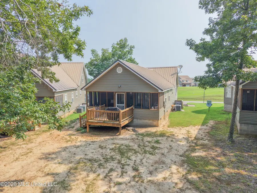 27 Pearl Parkway, Iuka, MS 38852 - #3