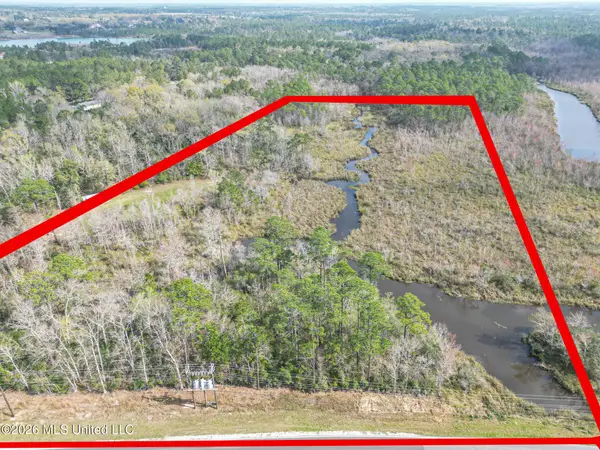 Menge Avenue, Pass Christian, MS 39571