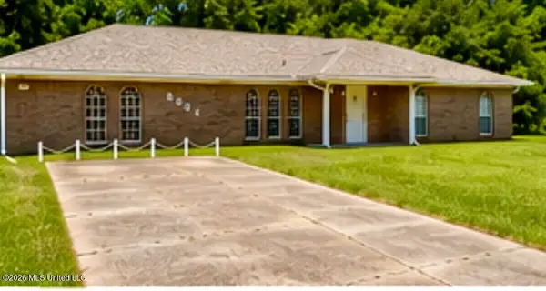8004 Berwick Court, Ocean Springs, MS 39564