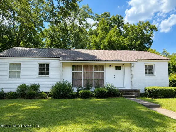 326 SW 2nd Street, Magee, MS 39111