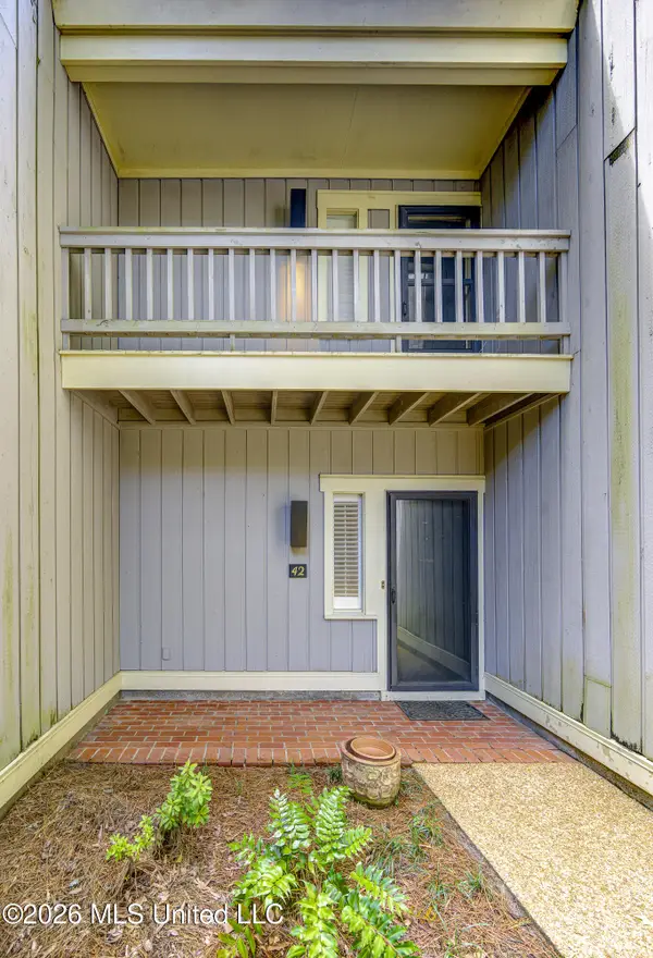 42 Eastbrooke Street, Jackson, MS 39216