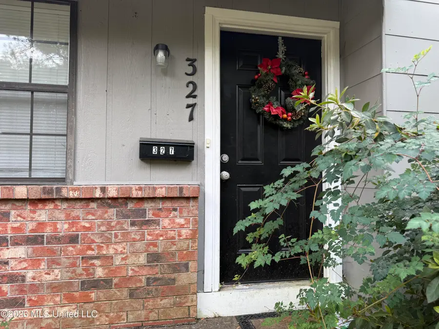 327 Reed Avenue, Jackson, MS 39206 - #2