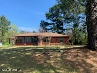 29 Peoples Road, Walnut Grove, MS 39189