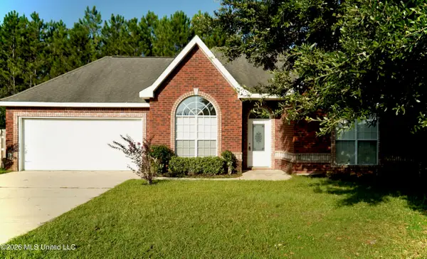 2933 Village Circle, Ocean Springs, MS 39564