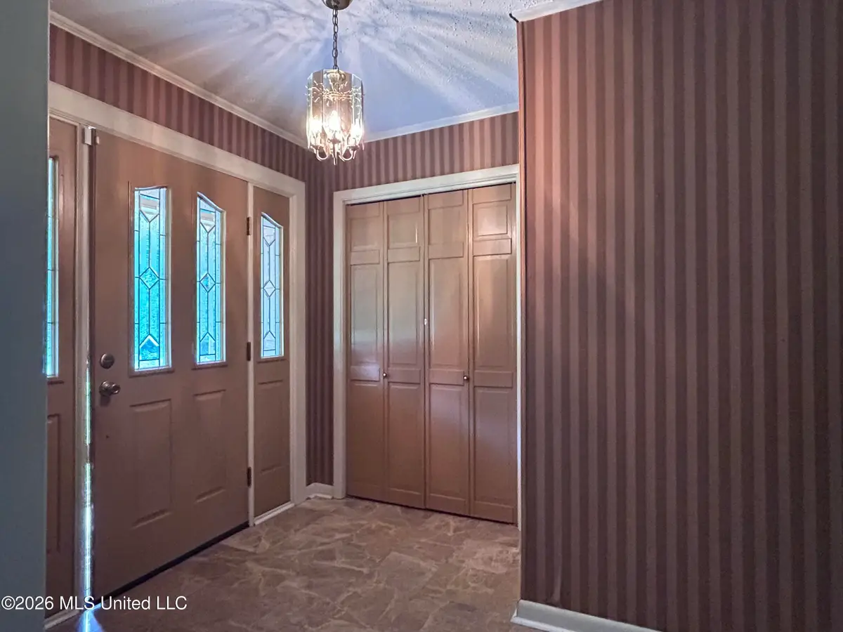 209 S Loftin Street, Picayune, MS 39466 - #1