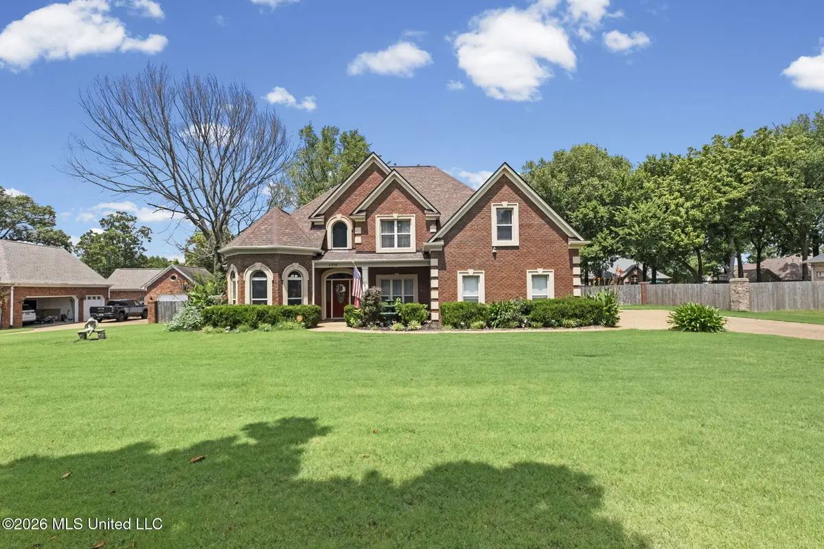 8576 Saddle Creek Drive, Olive Branch, MS 38654 - #1