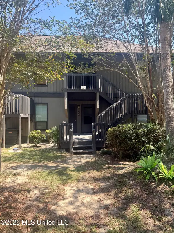 106 Lanai Village, Diamondhead, MS 39525