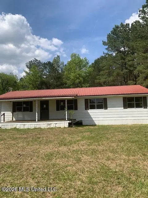 223 Barefoot Springs Road, Pelahatchie, MS 39145