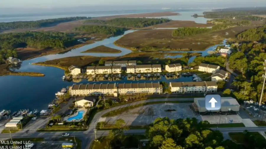 2421 Beachview Drive, Ocean Springs, MS 39564 - #2