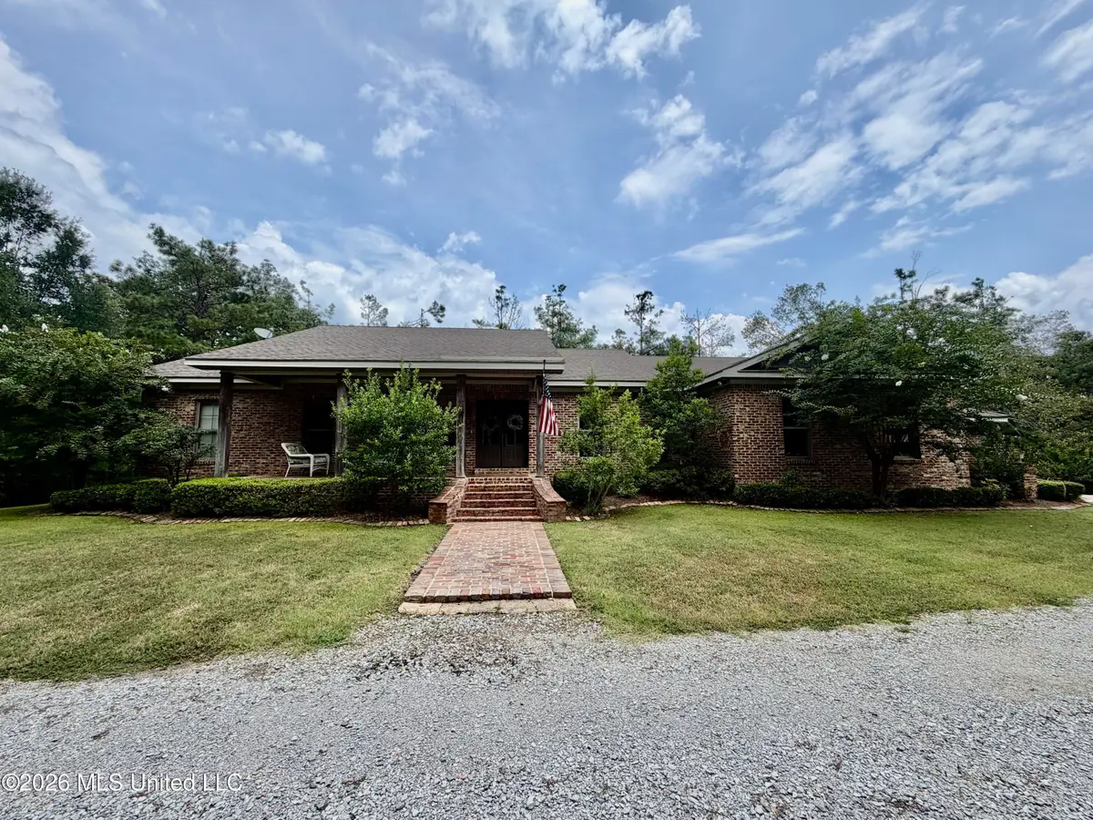 1081 County Road 184, Greenwood, MS 38930 - #1