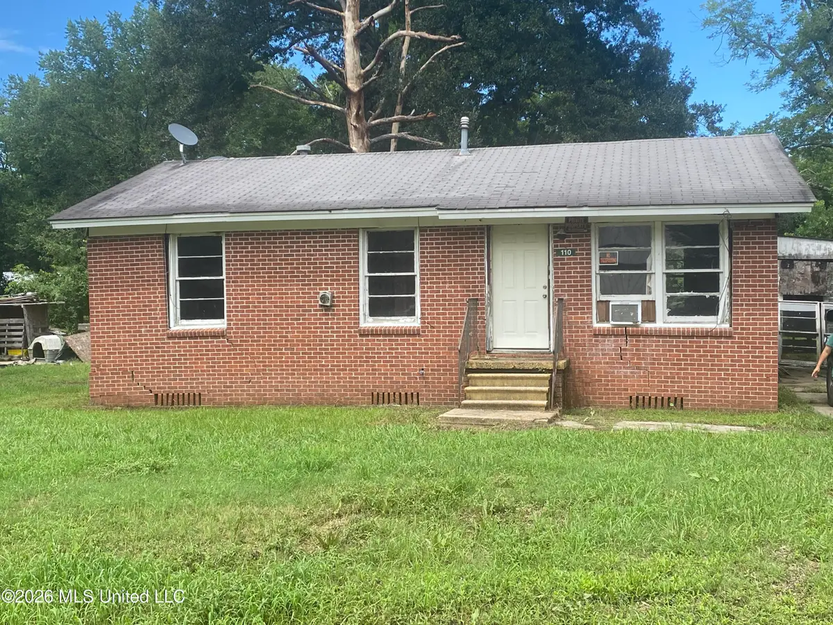 110 Oak Street, Ridgecrest, LA 71334 - #1