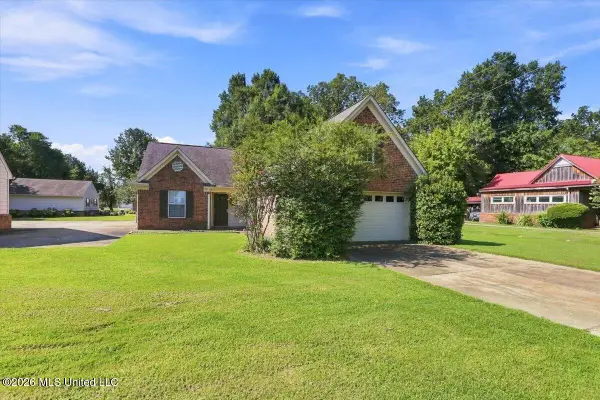 1744 Old Commerce Road, Robinsonville, MS 38664
