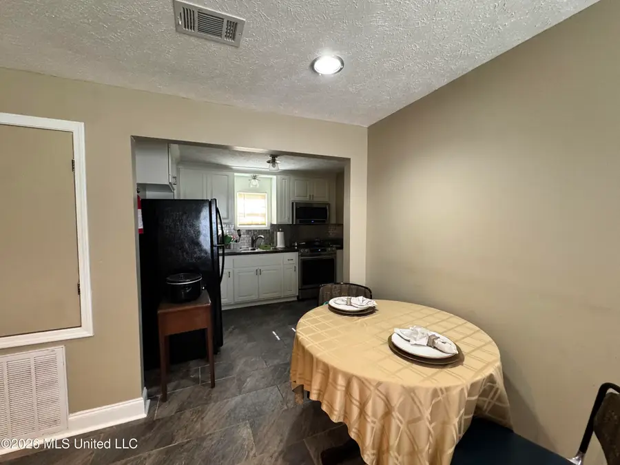3632 Bailey Avenue, Jackson, MS 39213 - #3