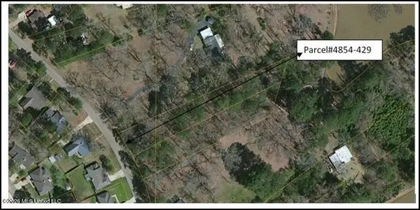 Lake Dockery Road, Byram, MS 39272