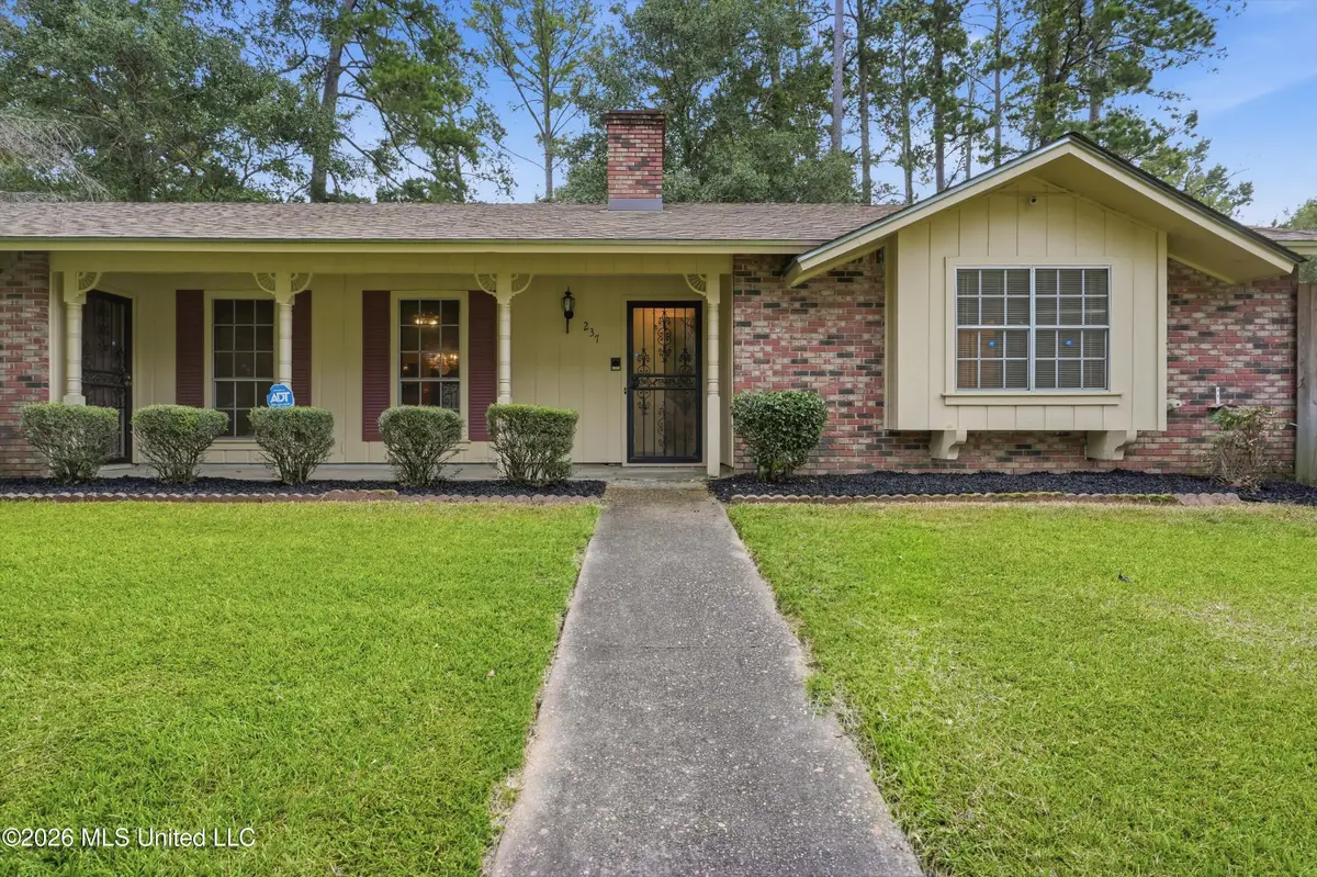 237 Baybury Lane, Jackson, MS 39212 - #1