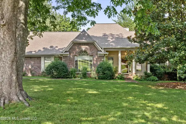 3810 Meadow Creek Drive, Olive Branch, MS 38654