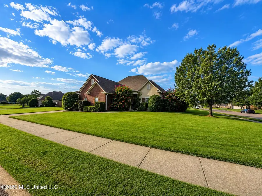 13242 Three Hawks Drive, Olive Branch, MS 38654 - #2