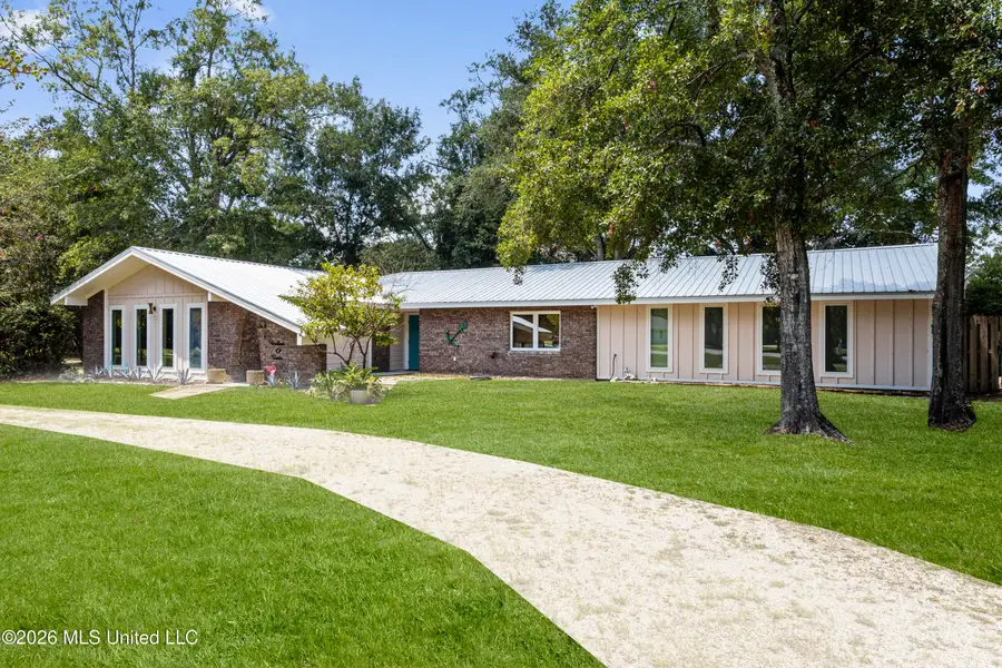 1407 Nicholson, Waveland, MS 39576 - #3