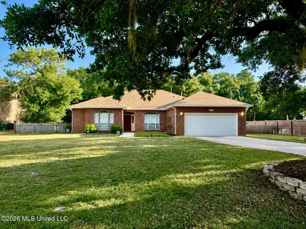 7716 Clamshell Avenue, Ocean Springs, MS 39564