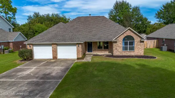3424 N 9th Street, Ocean Springs, MS 39564