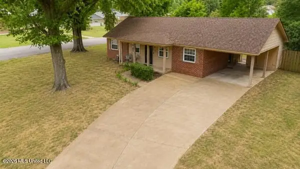 2117 Brookhaven Drive, Southaven, MS 38671