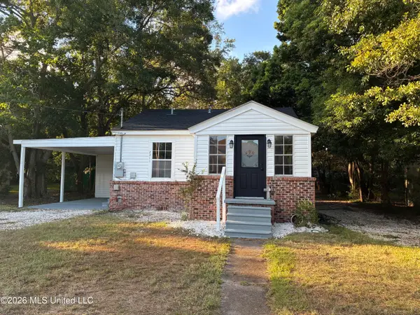 2211 Cleveland Avenue, Pascagoula, MS 39567