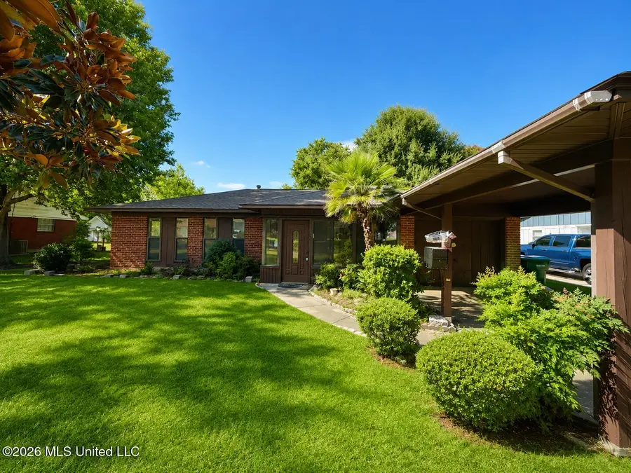 2 Lafayette Place, Gulfport, MS 39507 - #2