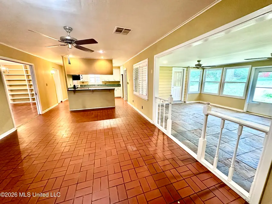 981 S Church, Brookhaven, MS 39601 - #2