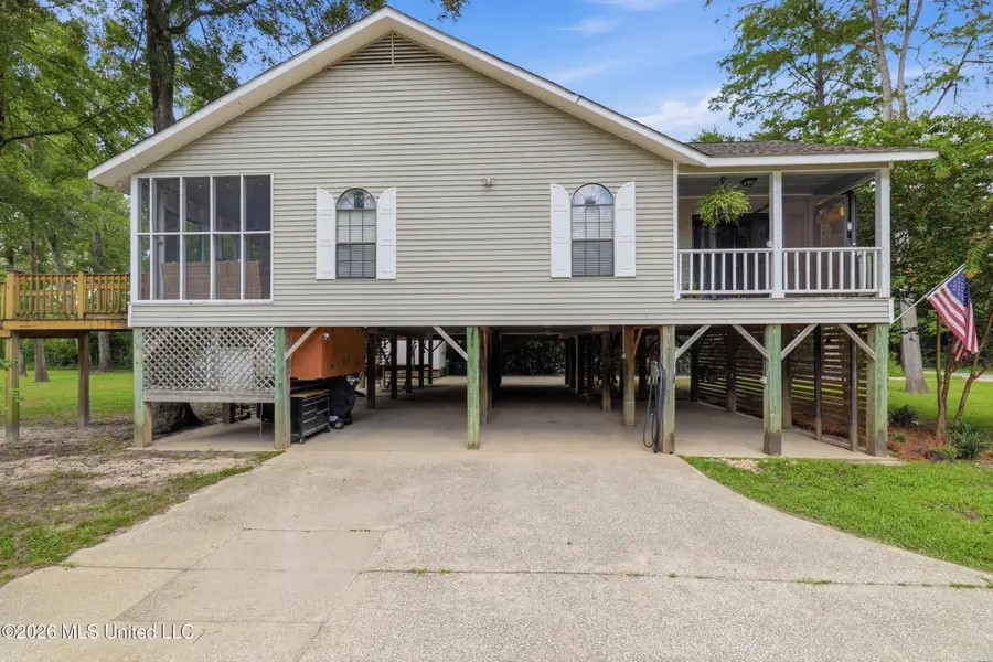 2033 Pascagoula River Road, Moss Point, MS 39562 - #2
