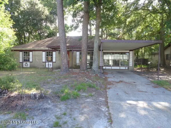 4618 Robinhood Drive, Pascagoula, MS 39581