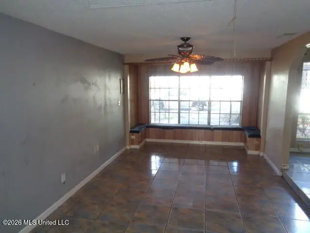 4618 Robinhood Drive, Pascagoula, MS 39581 - #3