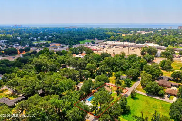 1200 College Street, Gulfport, MS 39507
