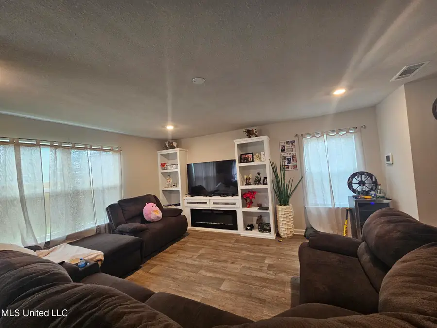2205 Magazine Street, Ocean Springs, MS 39564 - #2