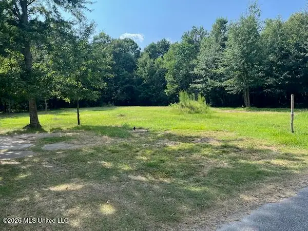5015 Lepoma Avenue, Biloxi, MS 39532