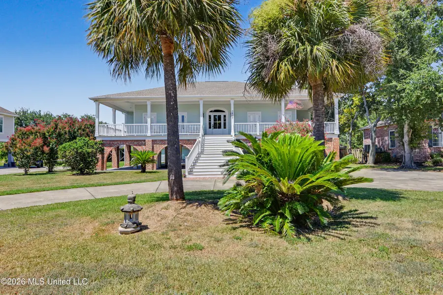 2407 Washington Avenue, Pascagoula, MS 39567 - #2