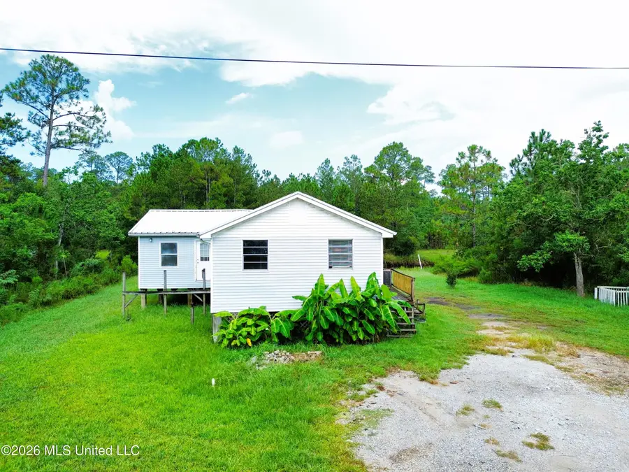 10095 Peachtree Drive, Bay Saint Louis, MS 39520 - #3
