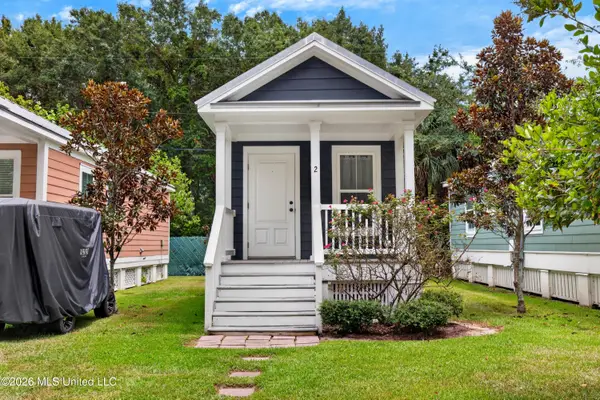 2003 Government Street, Ocean Springs, MS 39564