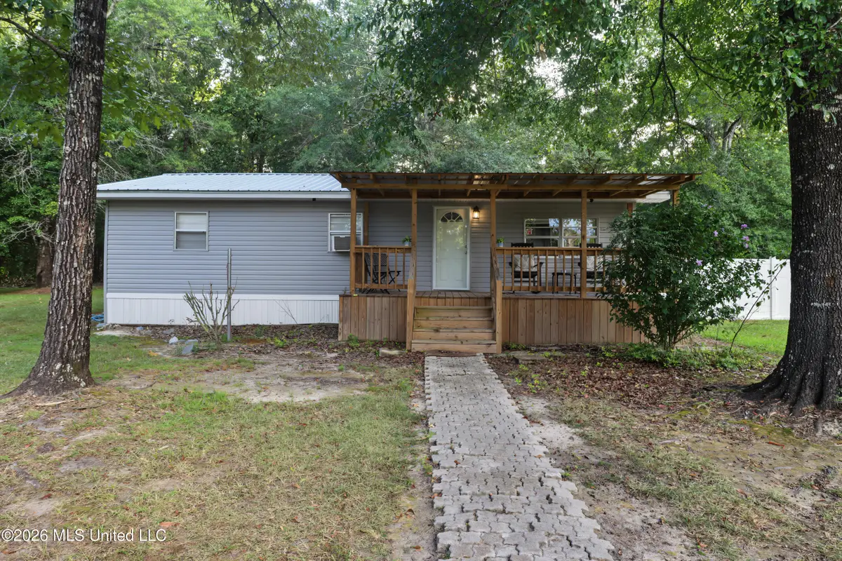 8 Woods Road, Wiggins, MS 39577 - #1