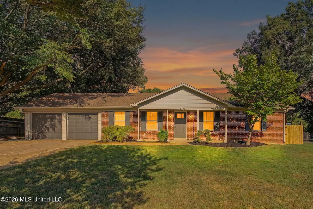 6800 Countrywood Road, Horn Lake, MS 38637 - #1