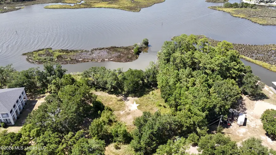 6209 Point Porteaux Road, Ocean Springs, MS 39564 - #2