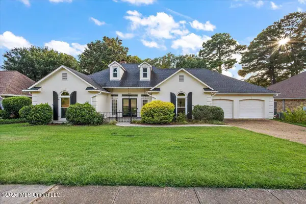 423 Woodlands Circle, Brandon, MS 39047