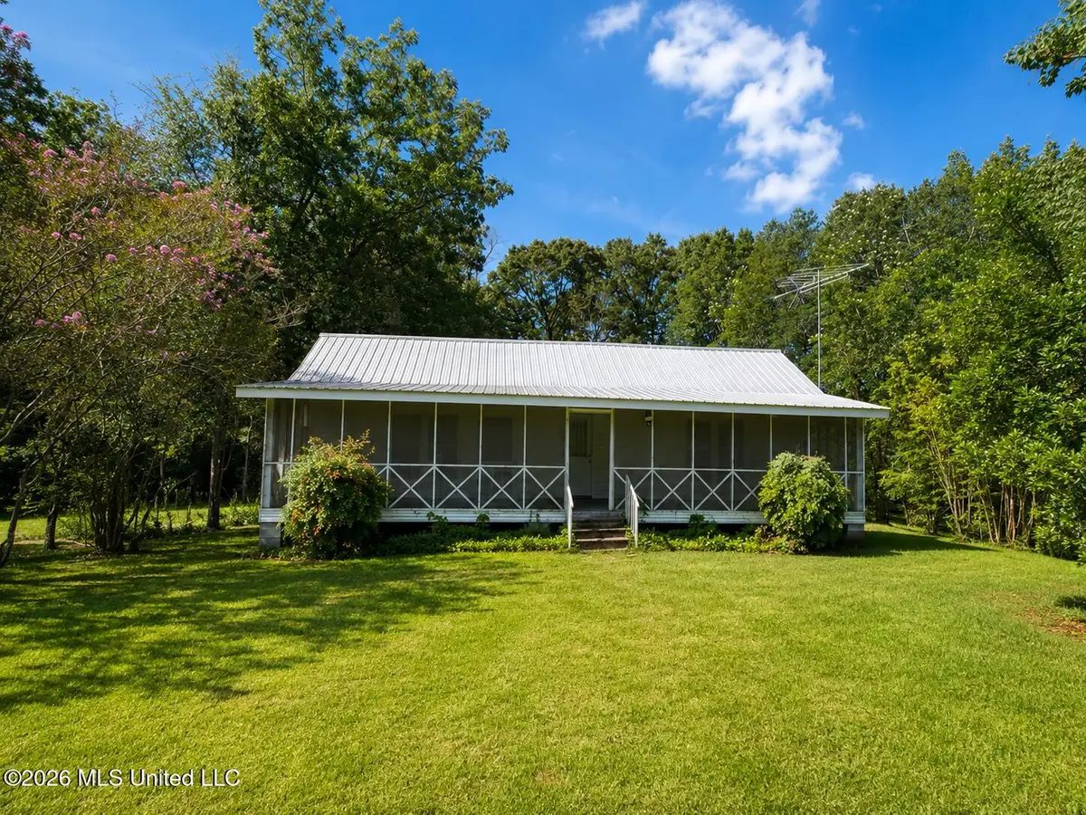 505 W 10th Avenue, Lumberton, MS 39455 - #1