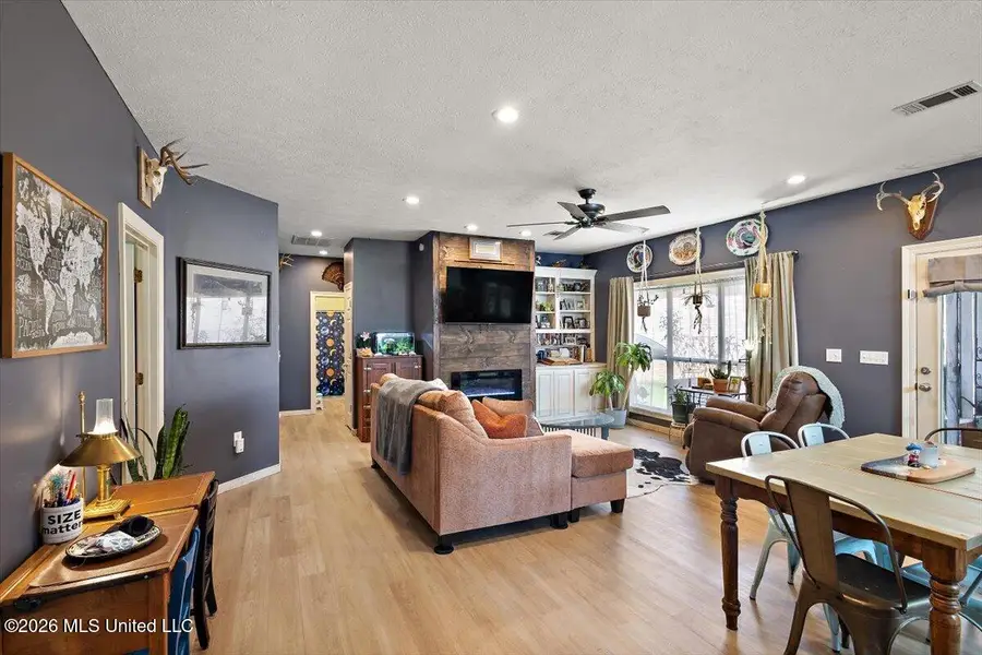 15 Ashland Avenue, Brandon, MS 39047 - #3