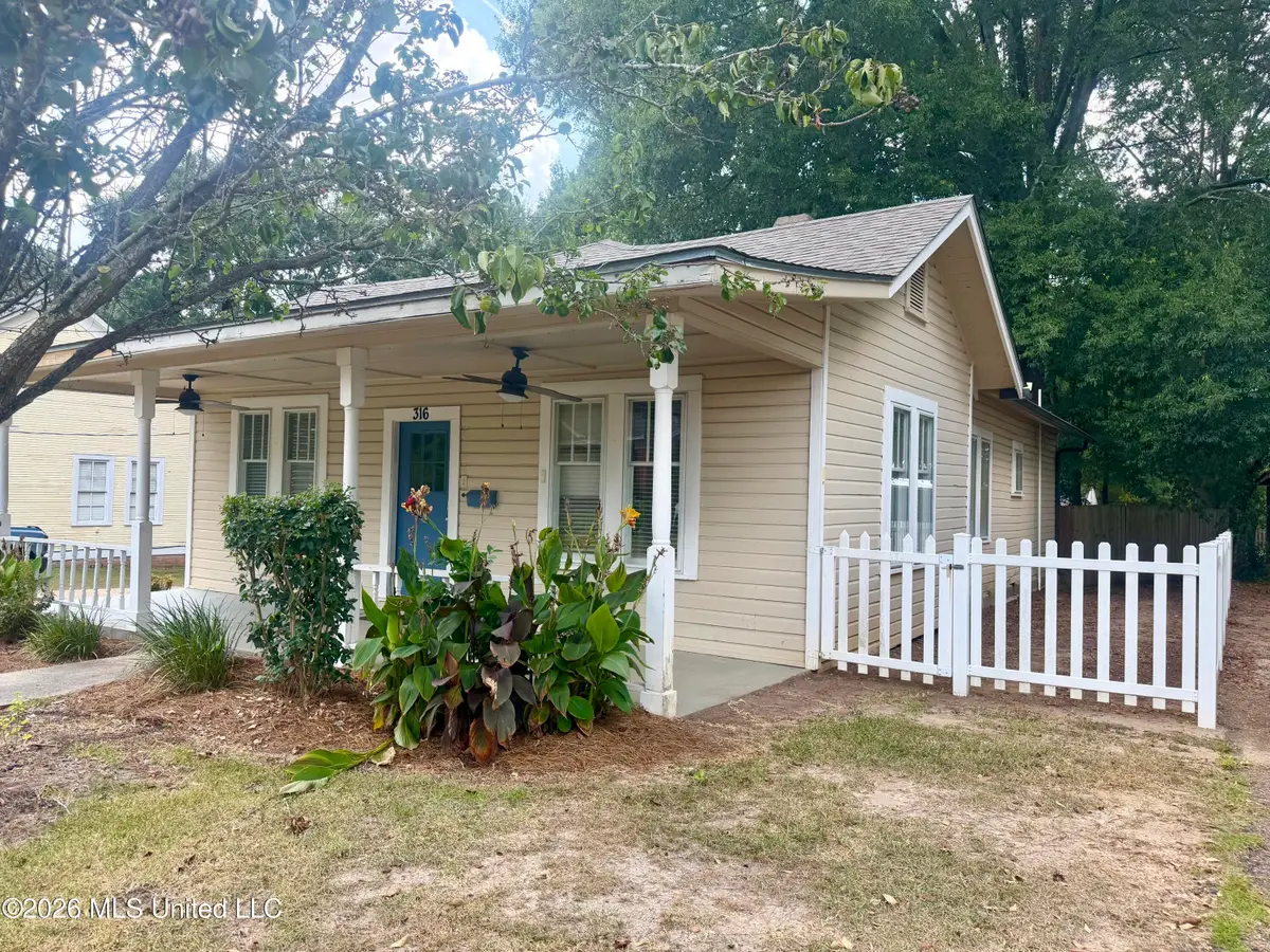 316 Becker Street, Brookhaven, MS 39601 - #1