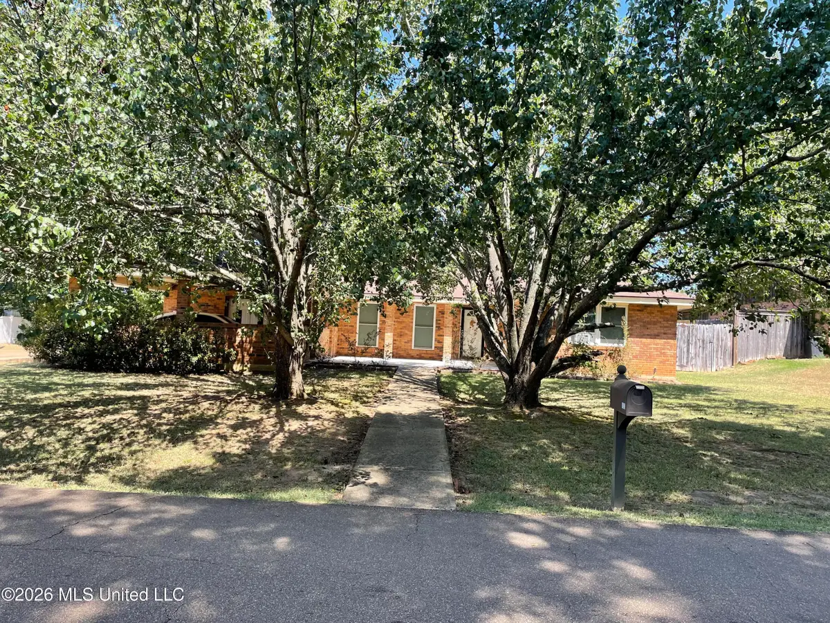 1620 Pope Circle, McComb, MS 39648 - #1