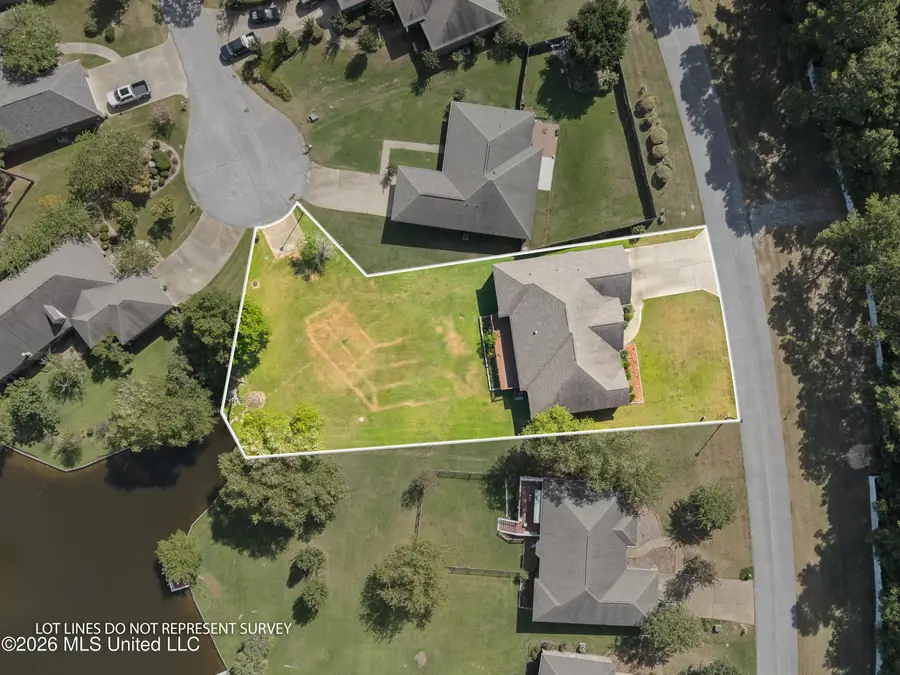 66 W Shore Drive, Hattiesburg, MS 39402 - #3