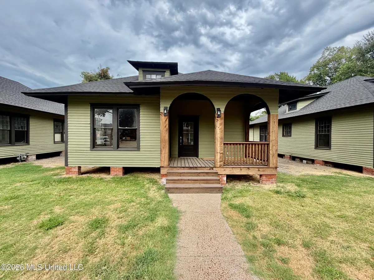 205 E 3rd Street, Leland, MS 38756 - #1