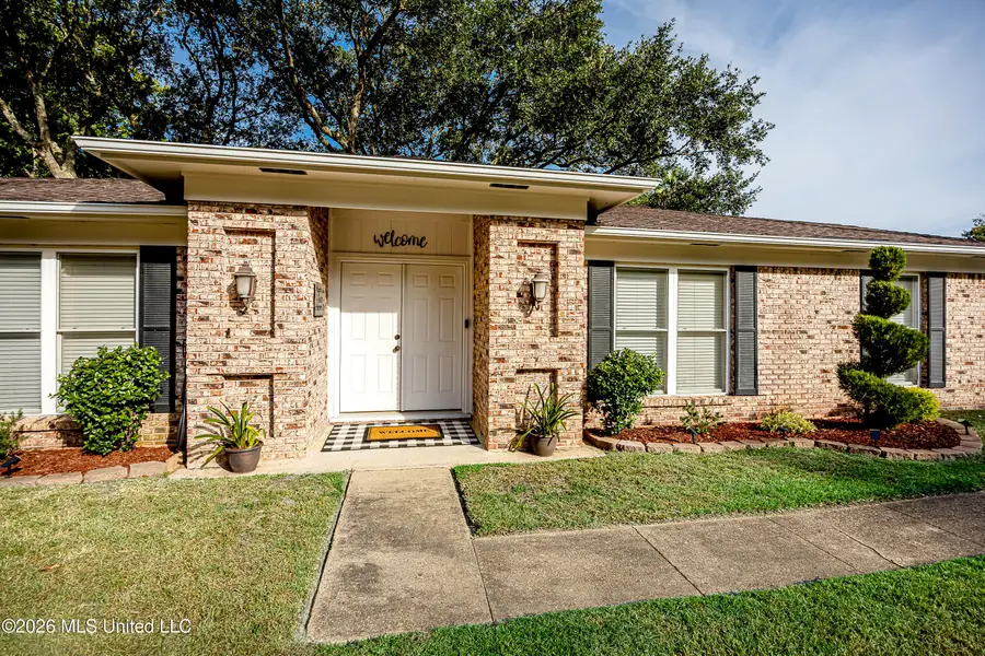 13017 Hanover Drive, Ocean Springs, MS 39564 - #2