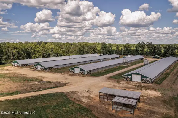 133 G W Smith Road, Silver Creek, MS 39663