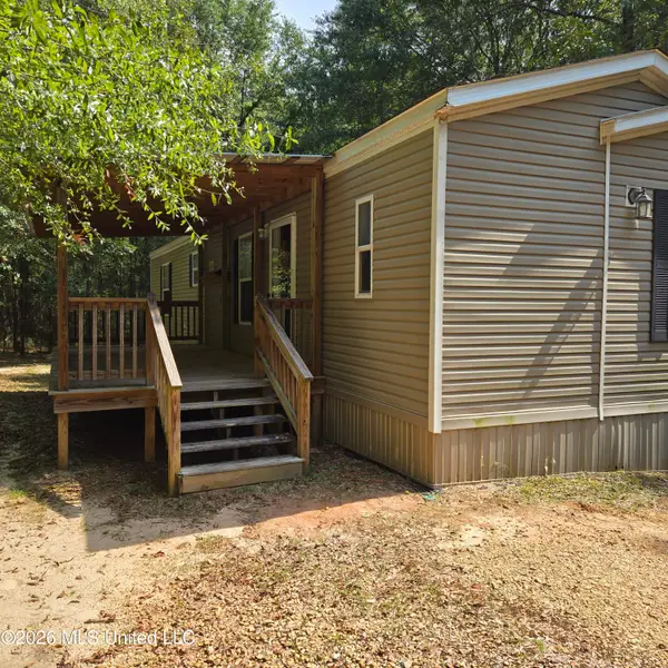 2463 E Highway 26, Lumberton, MS 39455